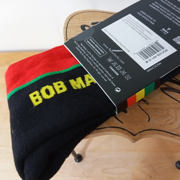 Bob Marley Smile Crew Socks ~ Free Shipping! ☆ NWT - Picture 11 of 12